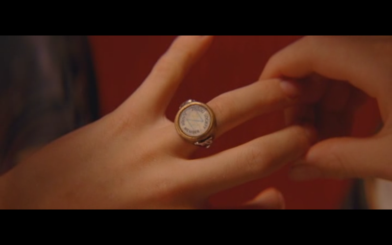 Illustration for article titled 11 idiosyncratic accoutrements in Wes Anderson films